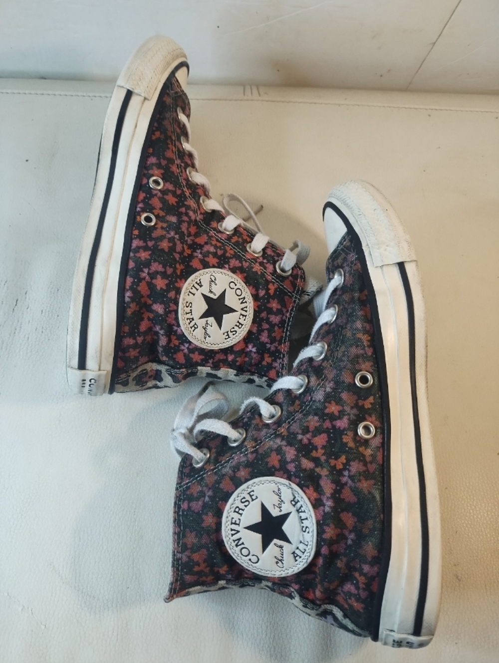 Converse "Twisted Summer" Chuck Taylor High Top Floral Sneakers Women's 7